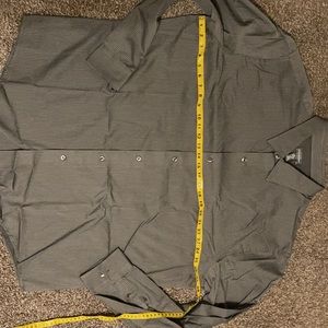 Van Heusen Button-down